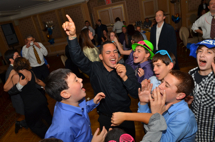dancers, motivators, mcees at  bat and bar mitzvah in nyc, new york, new jersey, connecticut